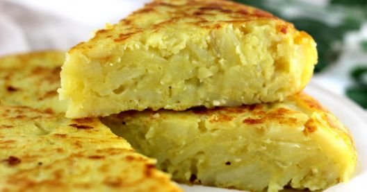 Receta de tortilla de patata para veganos con harina de garbanzo